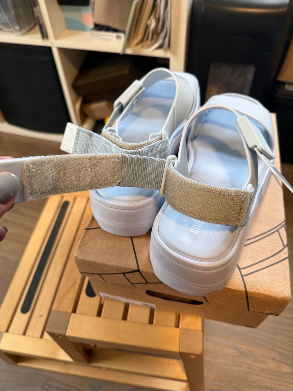 Melissa Light Blue Kick Off Sandals, size 9 - Picture 8 of 11
